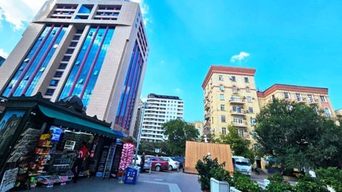 Satılır 4 otaqlı yeni tikili 215 m² — Bakı