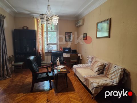 Satılır 5 otaqlı köhnə tikili 108 m²