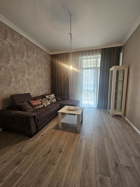Satılır 3 otaqlı köhnə tikili 92 m² — Bakı