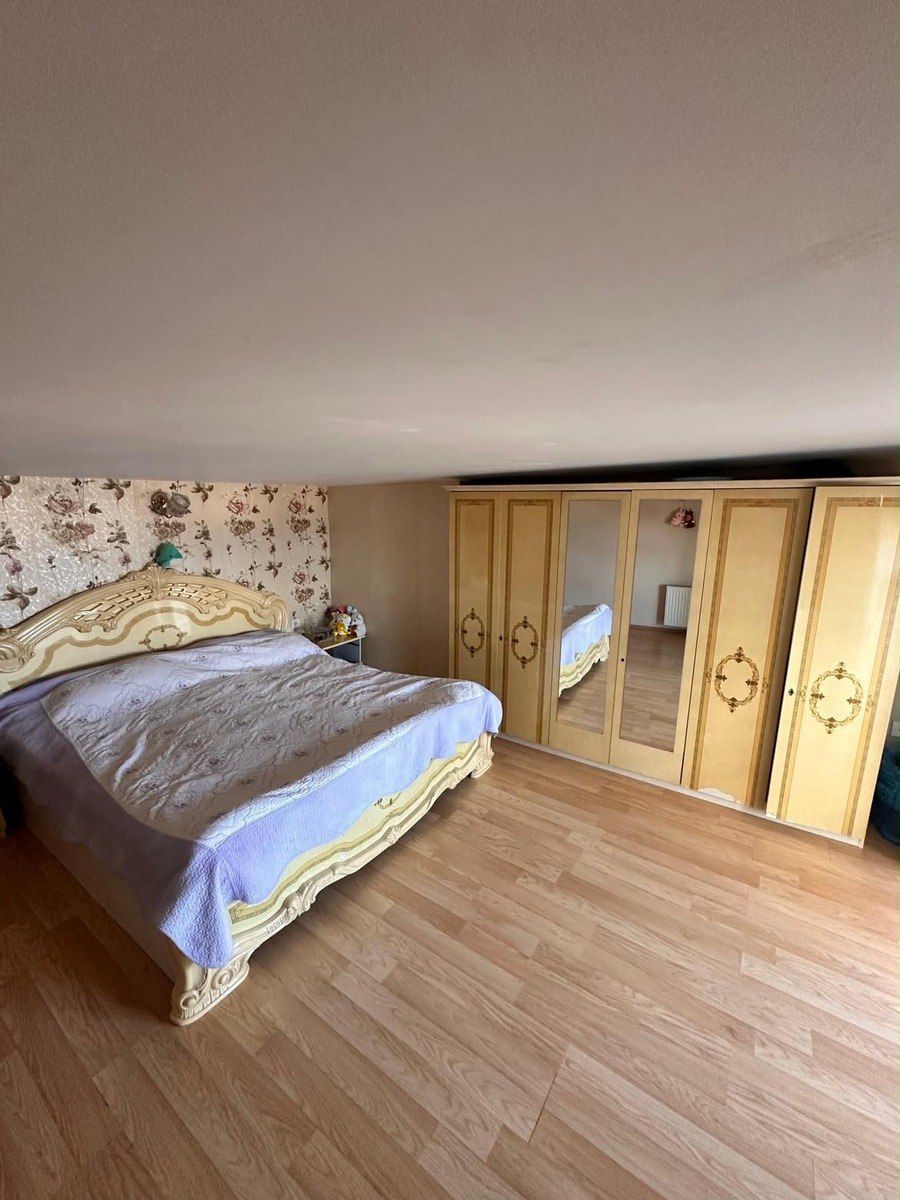 Satılır 4 otaqlı köhnə tikili 100 m² — Mənzil, Bakı (3)