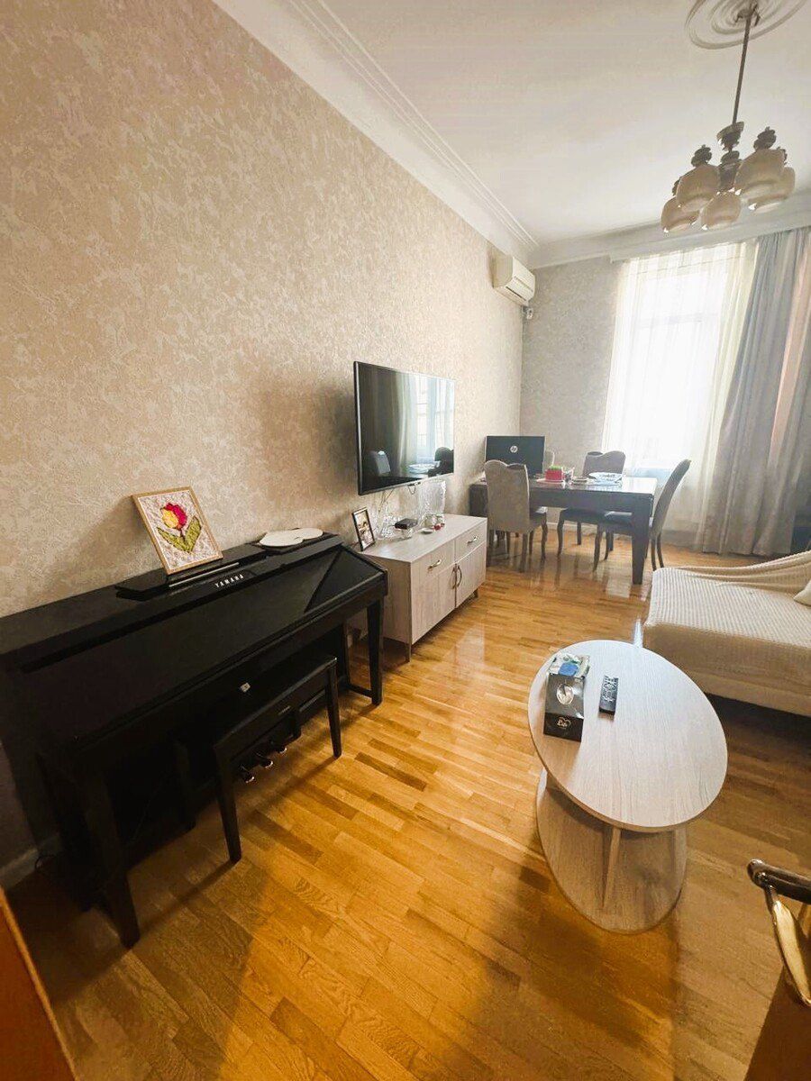 Satılır 3 otaqlı köhnə tikili 80 m² — Mənzil, Bakı (3)