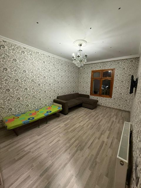 Satılır 2 otaqlı köhnə tikili 70 m² — Bakı