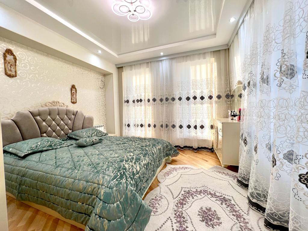 Satılır 6 otaqlı yeni tikili 360 m² — Mənzil, Bakı (5)