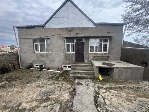 Satılır 7 otaqlı həyət evi/bağ evi 200 m² — Bakı