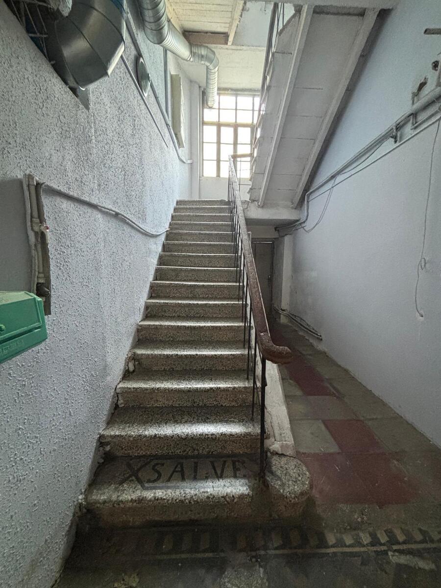 Satılır 4 otaqlı köhnə tikili 135 m² — Mənzil, Bakı (3)