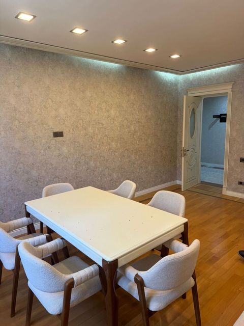 İcarəyə verilir 3 otaqlı yeni tikili 120 m² — Bakı