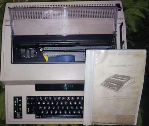 Bultekct 20 – elektron yazı maşını - Model: Бултекст 20 (Bultekct 20) — Bakı