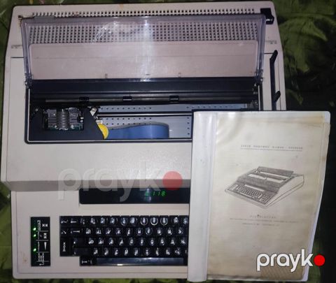 Bultekct 20 – elektron yazı maşını - Model: Бултекст 20 (Bultekct 20) — Bakı
