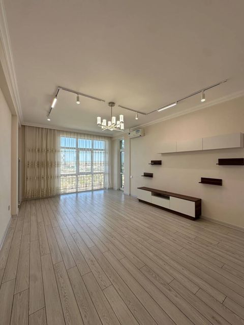 Satılır 2 otaqlı yeni tikili 83 m² — Bakı