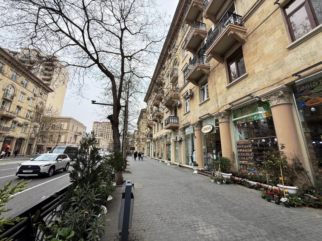 Satılır 3 otaqlı köhnə tikili 100 m² — Mənzil, Bakı (3)