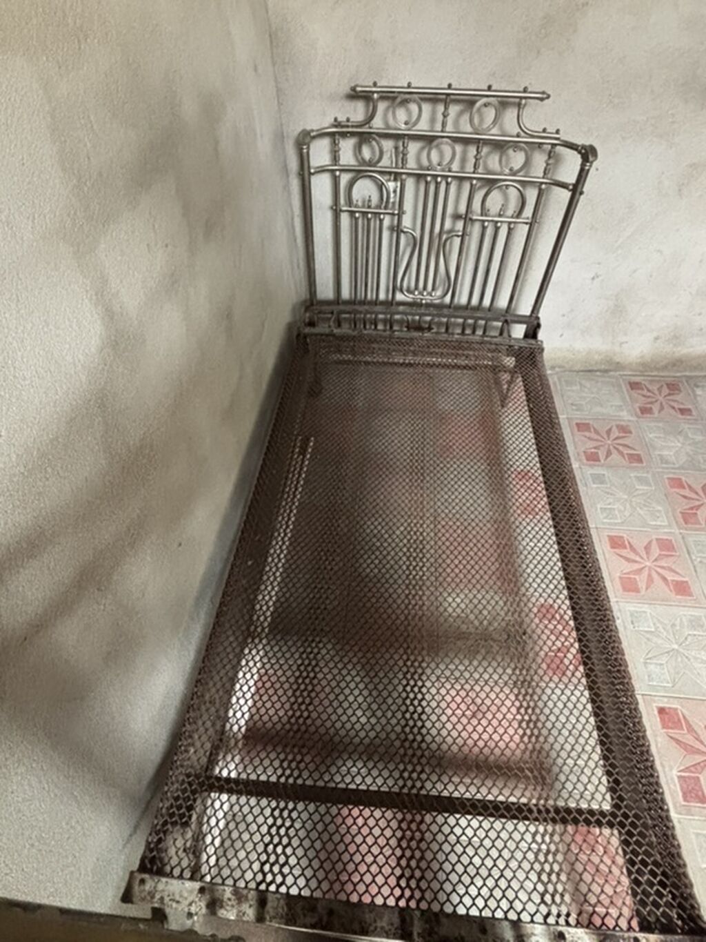Metall çarpayı karkası - Material: tamamilə metal konstruksiya (boru — Mebel, Saray (4)