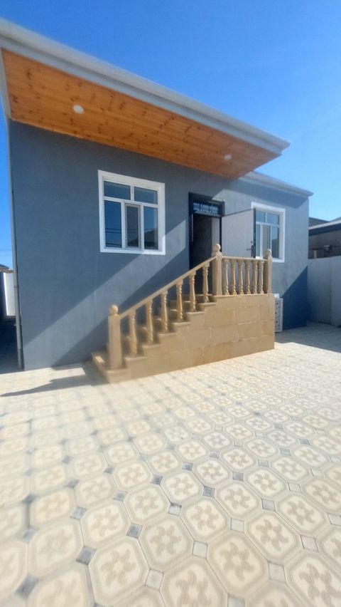 Satılır 3 otaqlı həyət evi/bağ evi 90 m² — Bakı