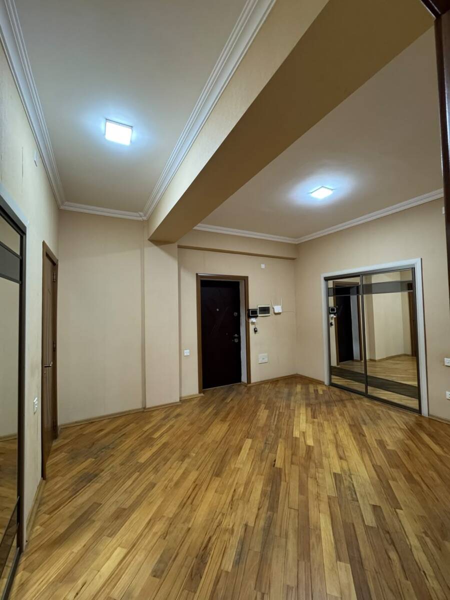 Satılır 3 otaqlı yeni tikili 180 m² — Mənzil, Bakı (11)