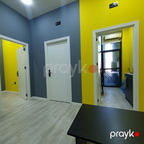 Satılır 3 otaqlı ofis 36 m²