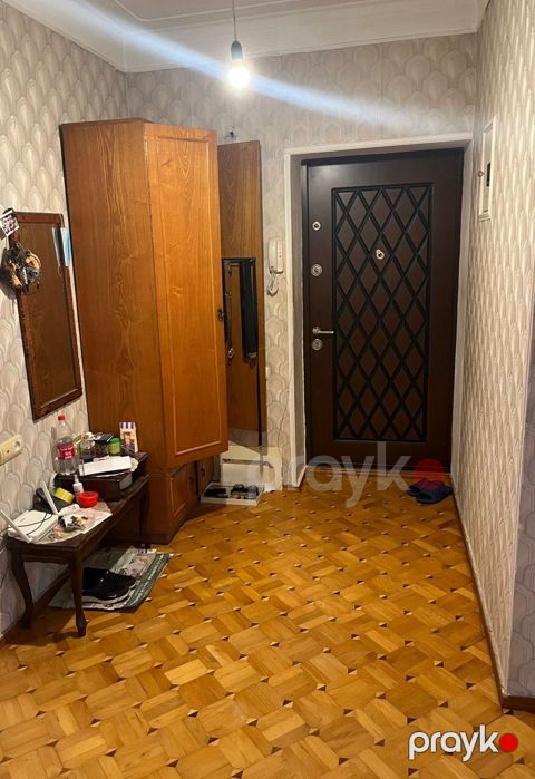 Satılır 3 otaqlı köhnə tikili 76.5 m²