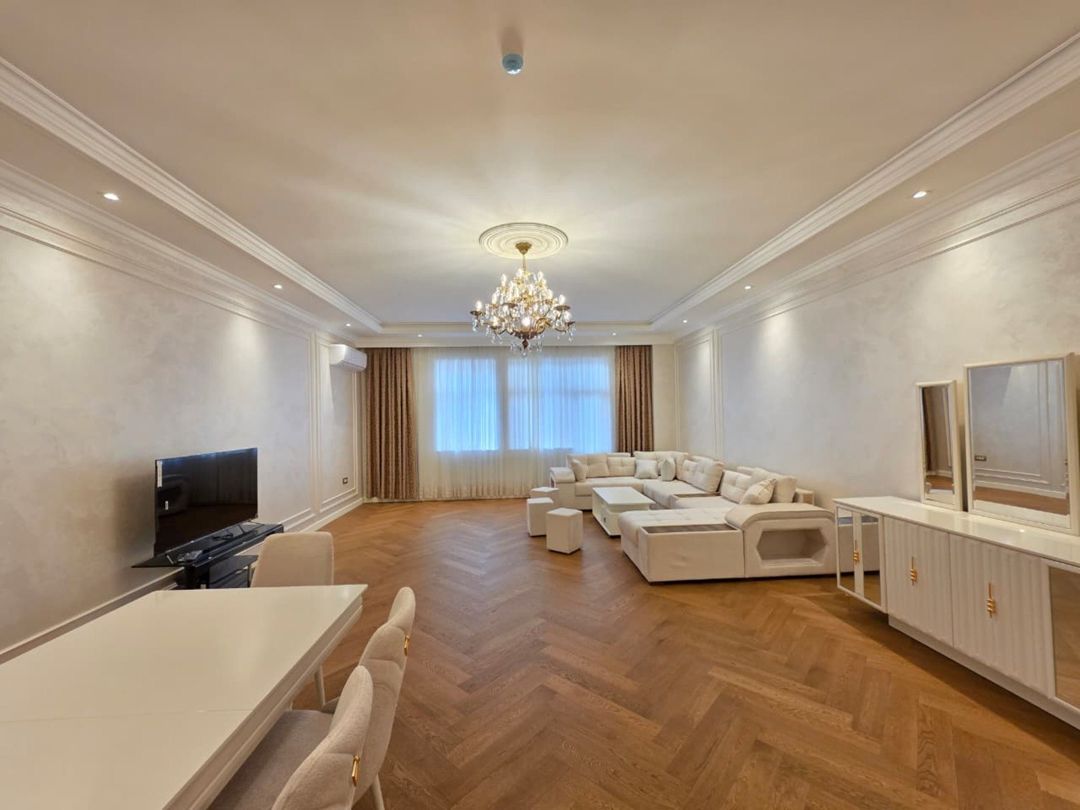 İcarəyə verilir 3 otaqlı yeni tikili 170 m² — Mənzil, Bakı (7)