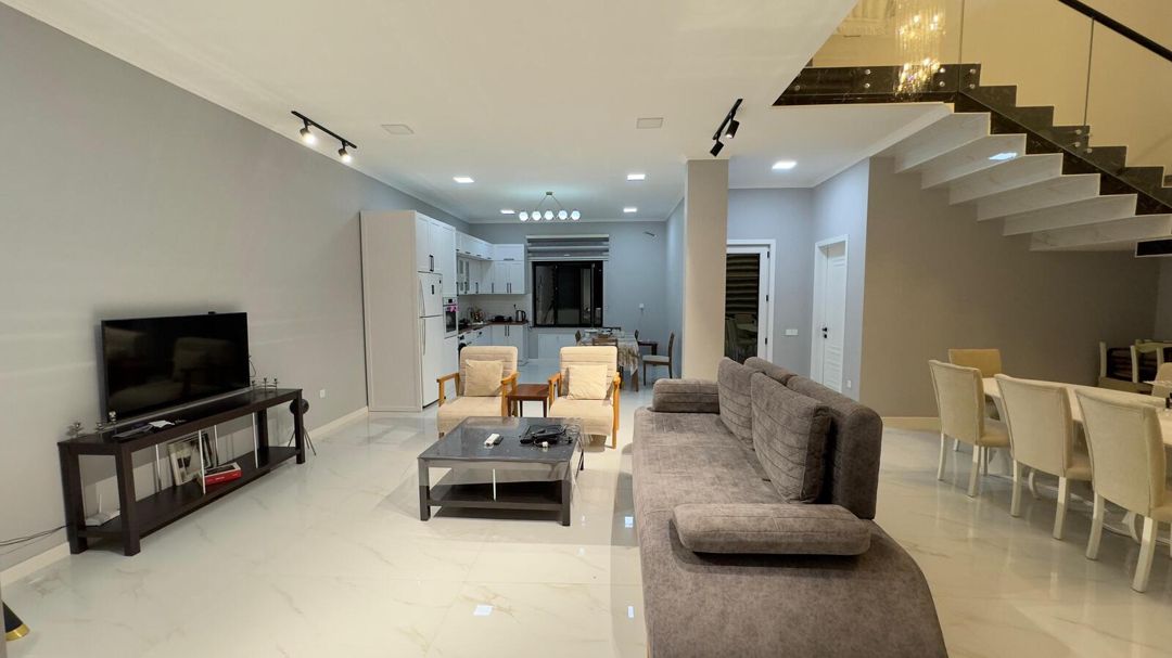 İcarəyə verilir 5 otaqlı həyət evi/bağ evi 240 m² — Ev, villa, Bakı (3)