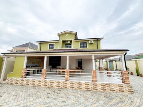 Satılır 6 otaqlı həyət evi/bağ evi 210 m² — Bakı