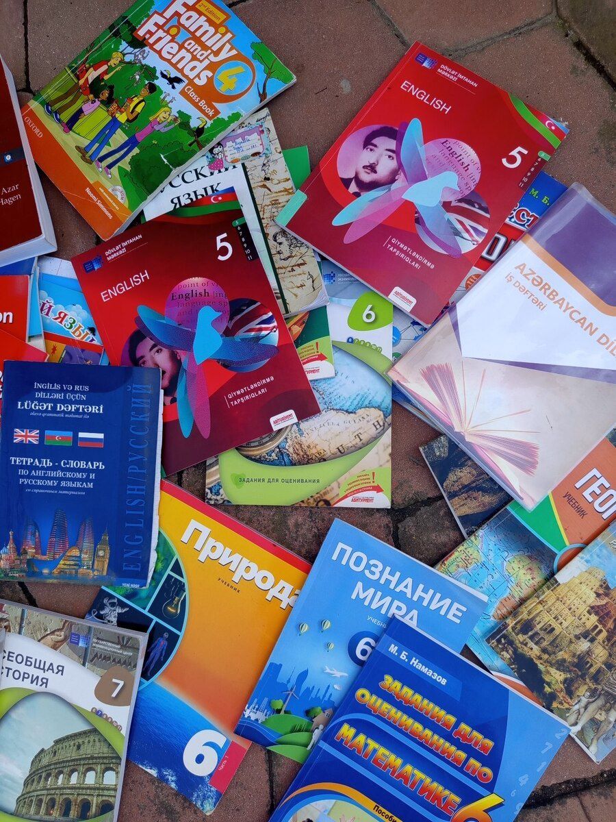 Dərsliklər — Sırt çantaları, ranelər, çantalar, Bakı (2)