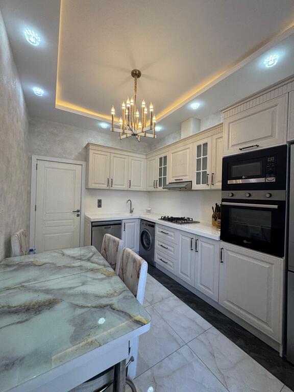 Satılır 3 otaqlı yeni tikili 136 m² — Mənzil, Bakı (7)
