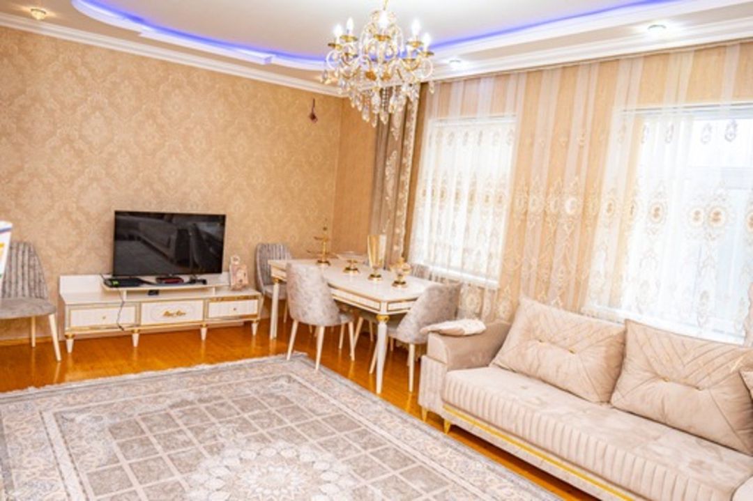Satılır 5 otaqlı həyət evi/bağ evi 200 m² — Ev, villa, Bakı (7)