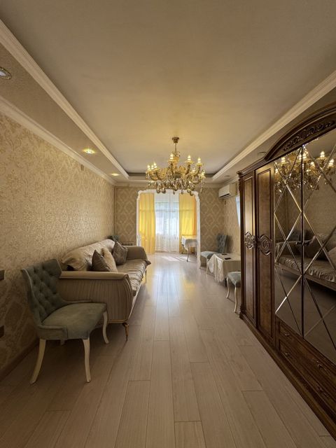Satılır 2 otaqlı köhnə tikili 65 m² — Bakı