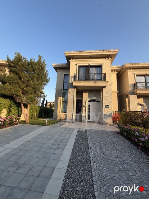 Satılır 4 otaqlı həyət evi/bağ evi 200 m²