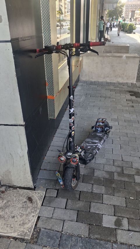Elektrik skuter – güclü off-road tipli şəhər modeliskuter əla — Bakı
