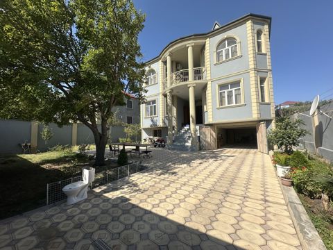 Satılır 5 otaqlı həyət evi/bağ evi 500 m² — Bakı