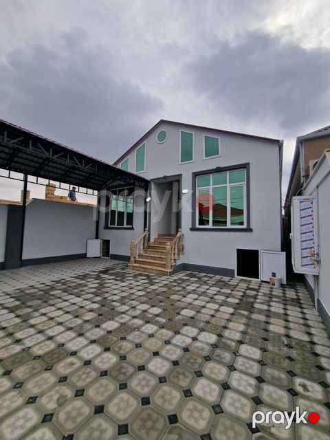 Satılır 4 otaqlı həyət evi/bağ evi 122 m²
