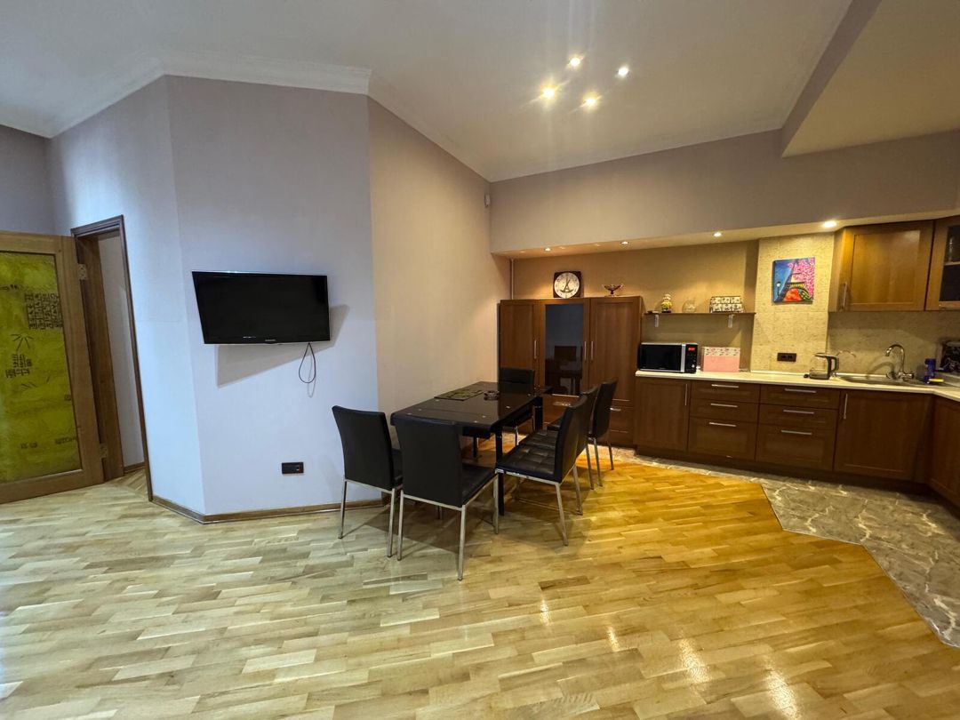İcarəyə verilir 2 otaqlı yeni tikili 70 m² — Mənzil, Bakı (12)