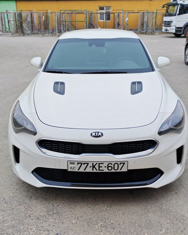 Kia Stinger, 2.0 L, 2017 il, 147 000 km — Avtomobillər, Bakı