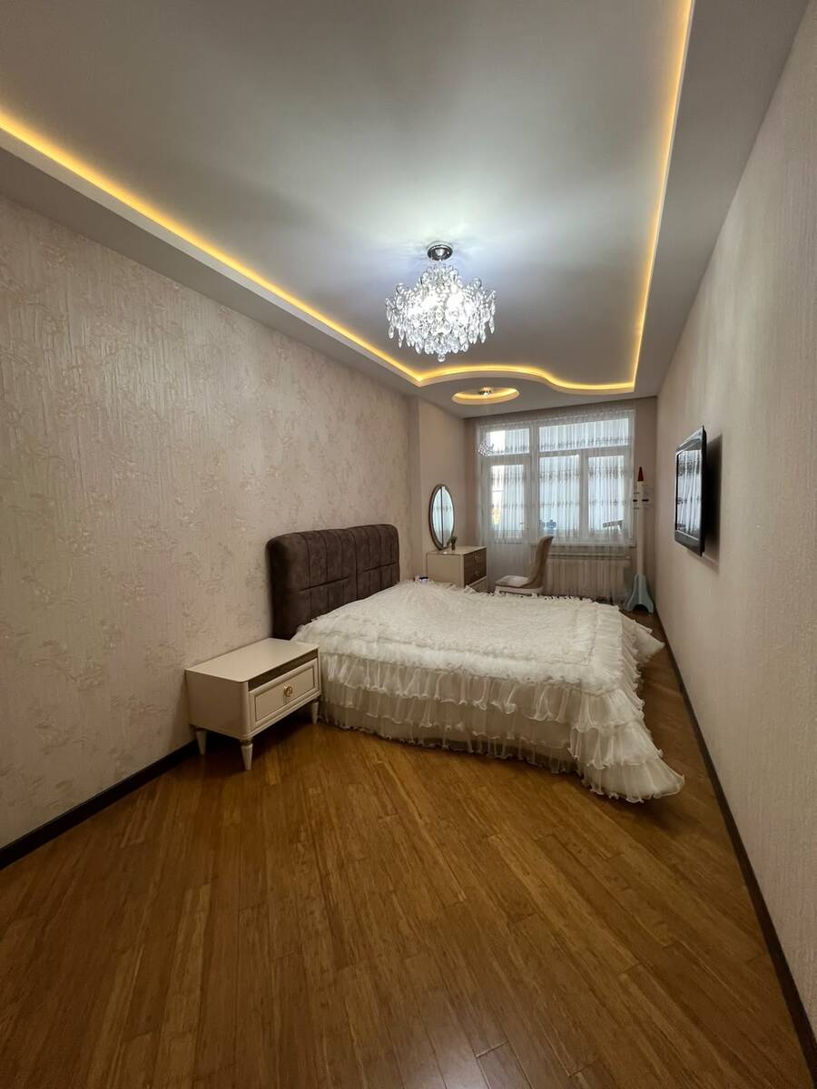 Satılır 4 otaqlı yeni tikili 180 m² — Mənzil, Bakı (9)