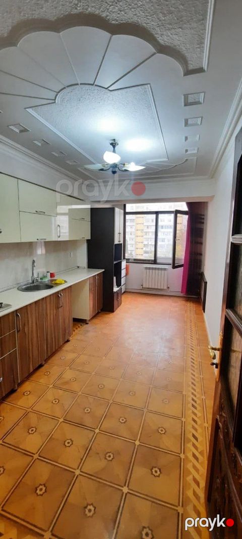 İcarəyə verilir 2 otaqlı köhnə tikili 65 m²