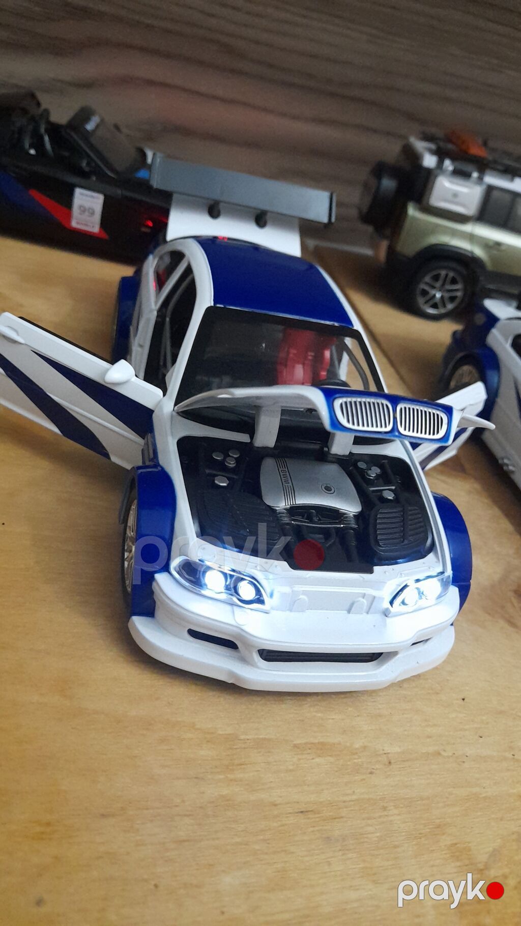 Bmw m3 e46 1:24 Ölüçdə Təzədir Hər yeri açılır Səsli və İşıqlı — Modellar, Bakı (4)