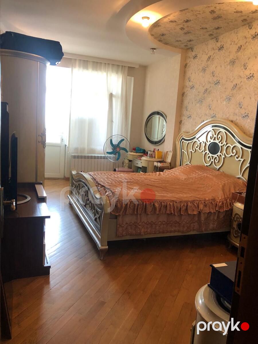 Satılır 4 otaqlı yeni tikili 200 m² — Mənzil, Bakı (5)