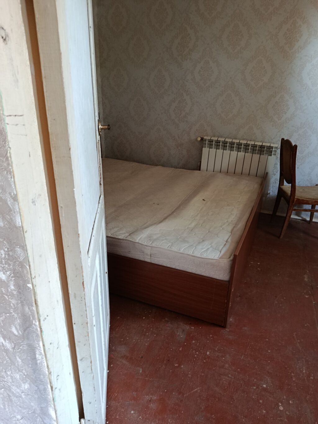Salam iki otaq bir salon kunasi hamam tualet birdi qaz işıq sizlikdi — Daşınmaz əmlak, Digah (7)