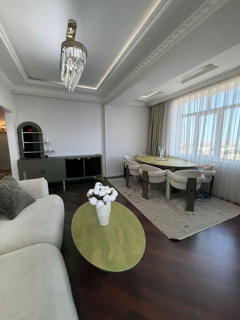 Satılır 2 otaqlı yeni tikili 75 m² — Bakı