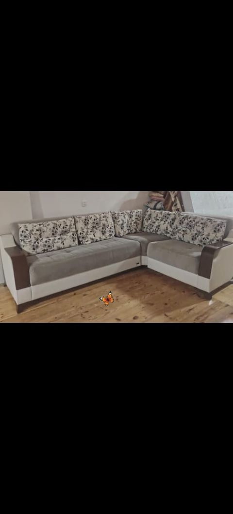 Samirə Divan 350m satilir. Olcu. 2.x280 *Saloglu firmasinindi.* — Qobu