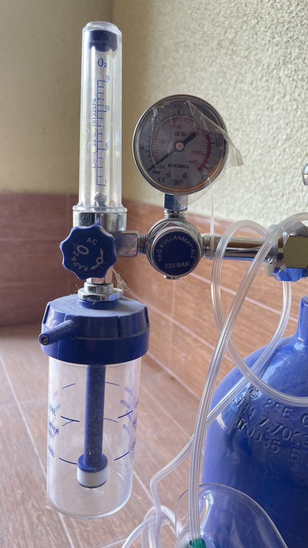 Tibbi oksigen balonu və komplekt - Mavi metal oksigen balonu, üst — Tibbi avadanlıqlar, Bakı (2)