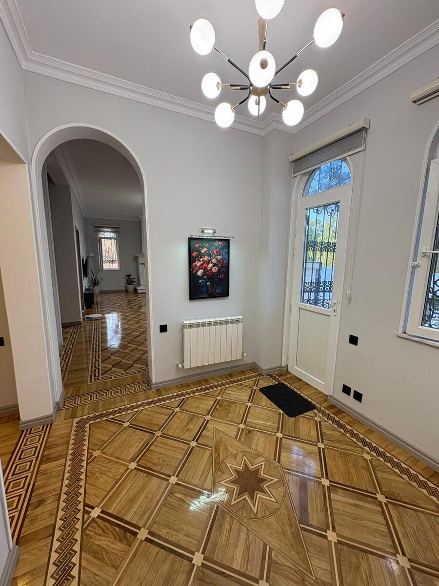 Satılır 6 otaqlı həyət evi/bağ evi 250 m² — Ev, villa, Bakı (8)