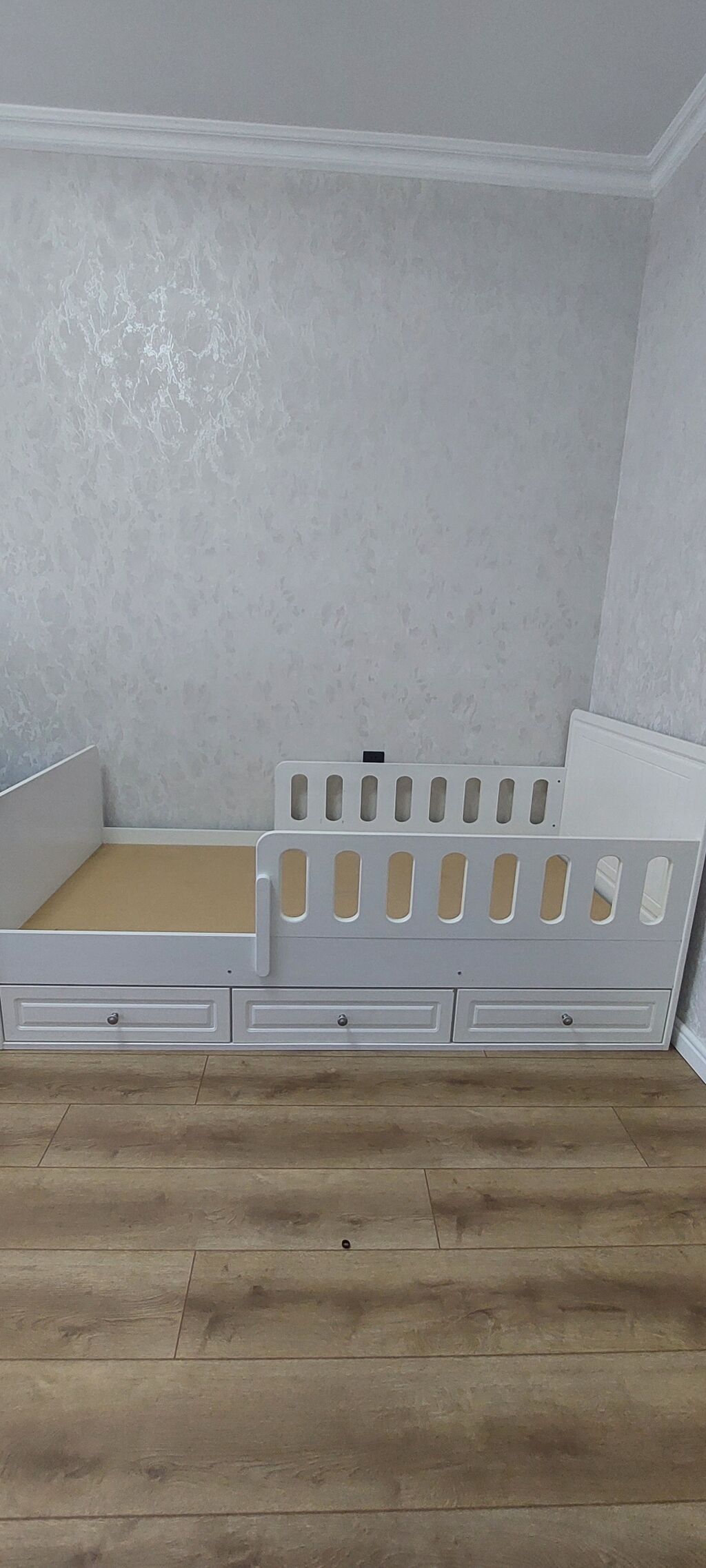 Matras yoxdur Rəng: Ağ Komplektə daxildir: çarpayı karkası, qoruyucu — Mebel, Bakı (2)
