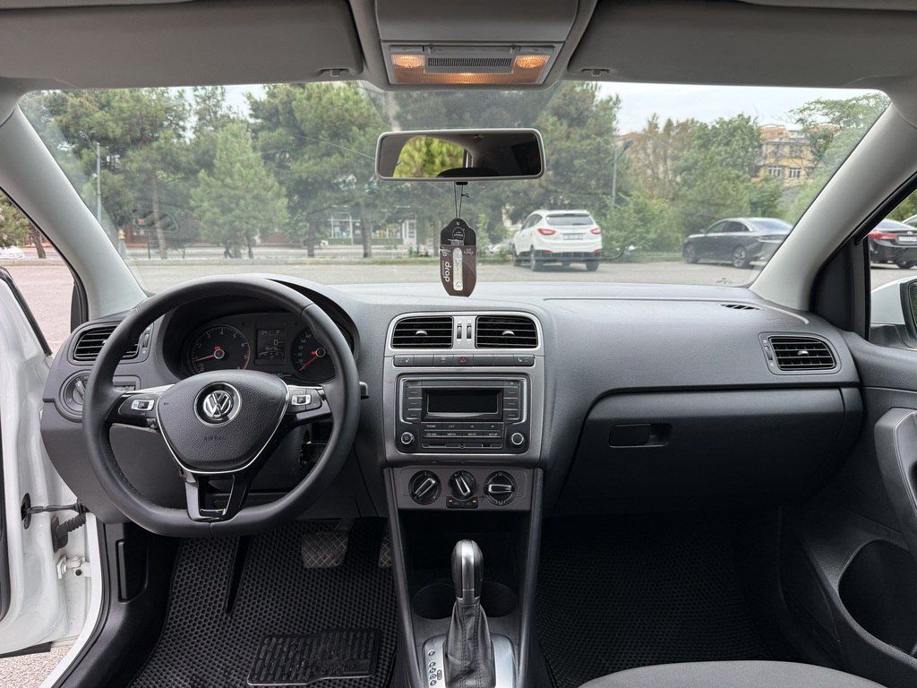 Volkswagen Polo, 1.6 L, 2019 il, 95 500 km — Avtomobillər, Bakı (11)