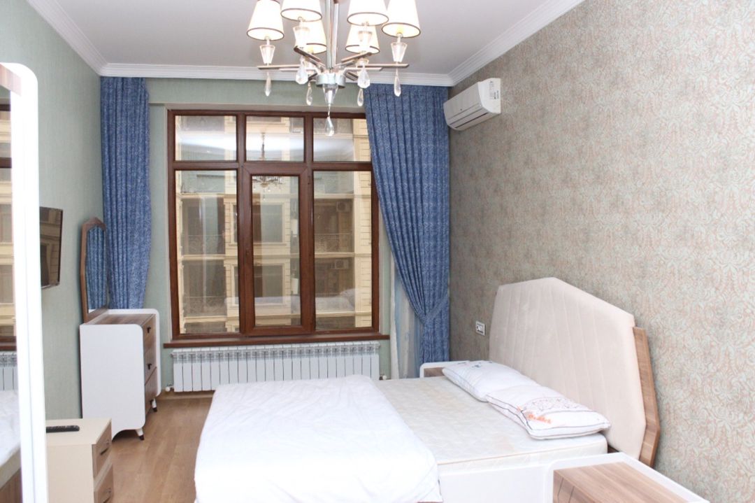 Satılır 4 otaqlı yeni tikili 220 m² — Mənzil, Bakı (12)