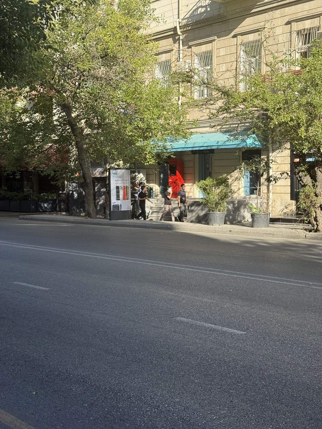 Satılır obyekt 136 m² — Əmlak, Bakı (3)