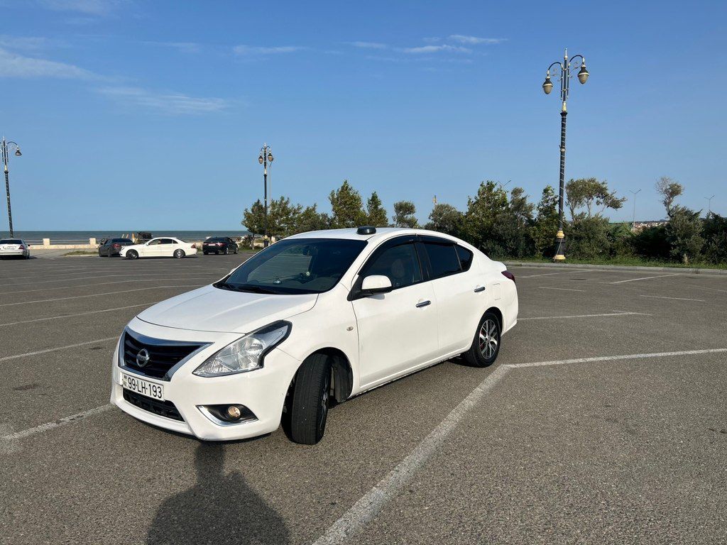 Nissan Sunny, 1.5 L, 2014 il, 270 000 km — Avtomobillər, Bakı
