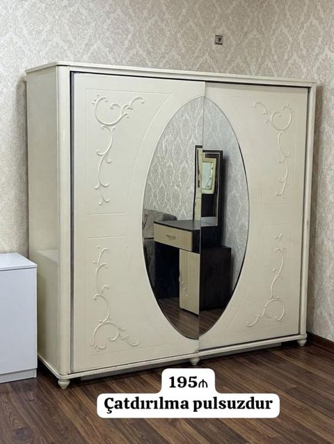 *Dolab satılır* Qiymet 195 azn *Çatdırılma pulsuzdur* Eni 2 .20 sm — Bakı