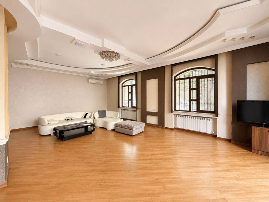 Satılır 6 otaqlı həyət evi/bağ evi 460 m² — Ev, villa, Bakı (10)