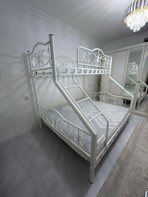 Qız üçün, İşlənmiş, Çarpayı — Bakı