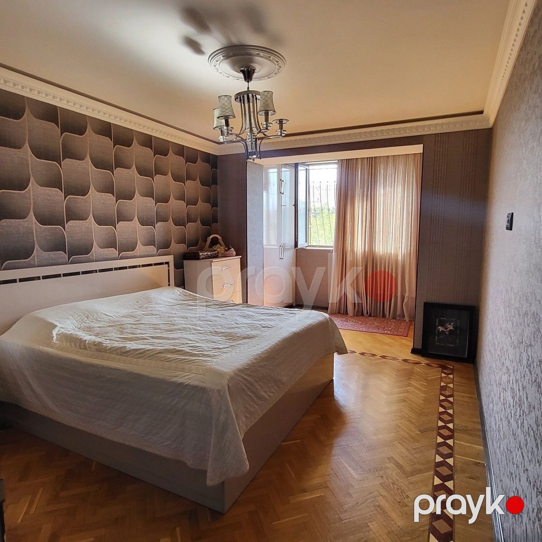 Satılır 4 otaqlı köhnə tikili 110 m² — Mənzil, Bakı (4)